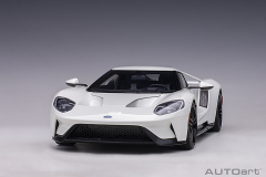 72941 1/18 FORD GT 2017 (FROZEN WHITE)
