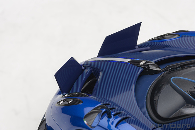 78277 1/18 PAGANI HUAYRA BC (BLU FRANCIA/CARBON)