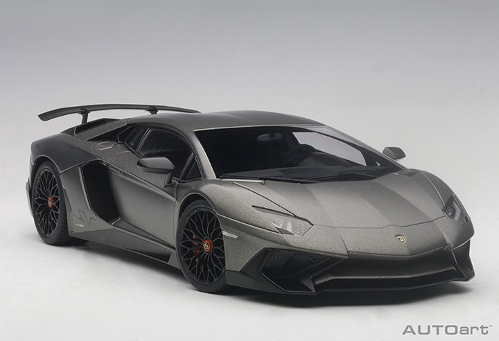 74554 1/18 LAMBORGHINI AVENTADOR LP750-4 SV (GRIGIO TITANS/MATT GREY)