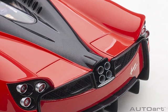 1/18 AutoArt Pagani Huayra Roadster Monza Red on a custom Black Leather base eBa