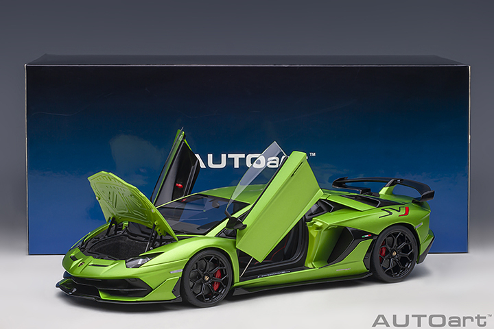 79178 1/18 LAMBORGHINI AVENTADOR SVJ  (VERDE ALCEO/MATT GREEN)