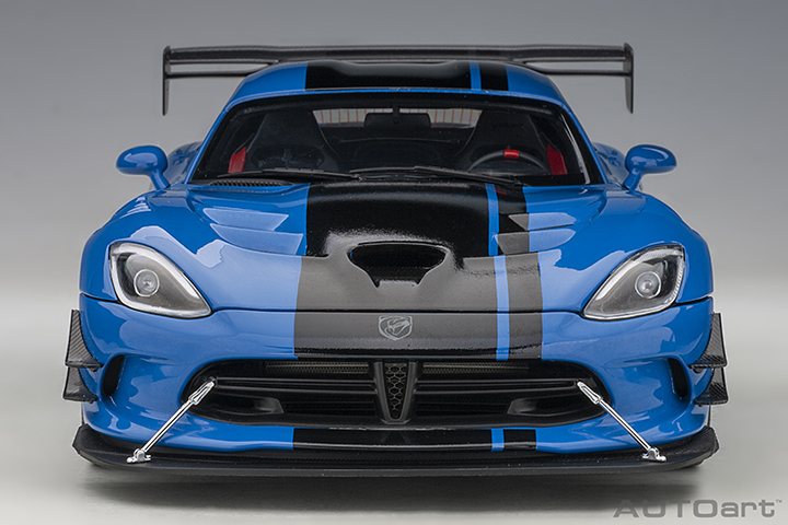 71734 1/18 DODGE VIPER ACR 2017 (COMPETITION BLUE W/ BLACK STRIPES)