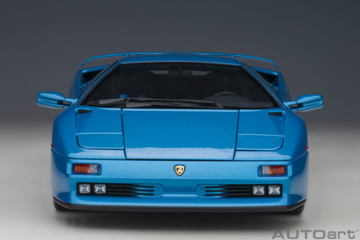 79156 1/18 LAMBORGHINI DIABLO SE30 (BLU SIRENA/METALLIC BLUE)