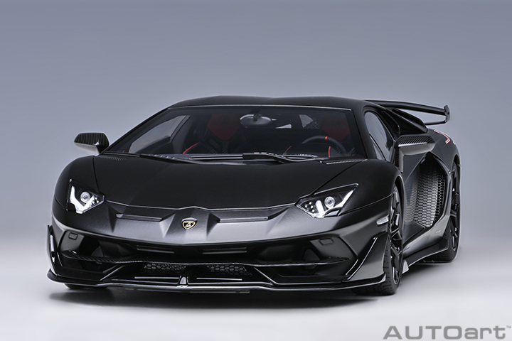 79219 1/18 LAMBORGHINI AVENTADOR SVJ (NERO NEMESIS/MATT BLACK)