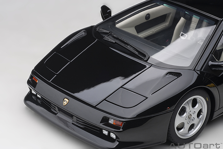 79159 1/18 LAMBORGHINI DIABLO SE30 (DEEP BLACK METALLIC)