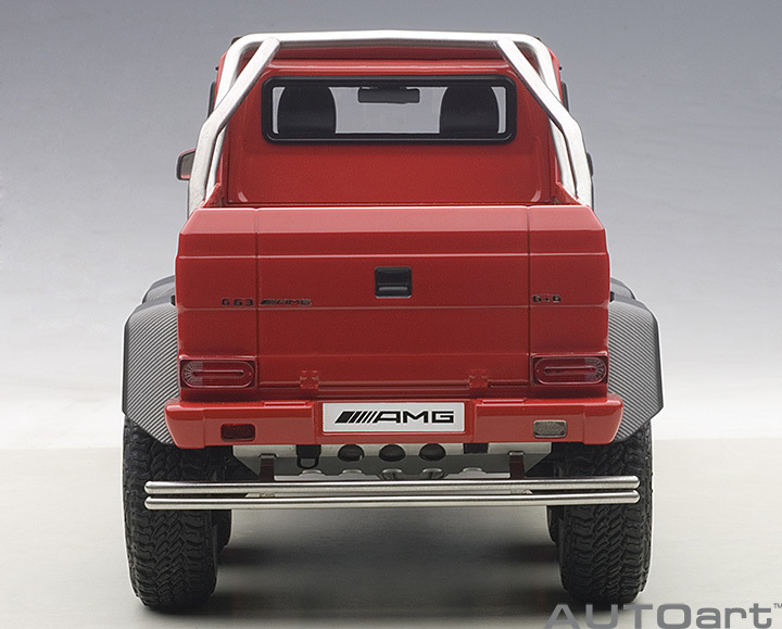 76304  1/18 MERCEDES-BENZ G63 AMG 6X6 (RED)