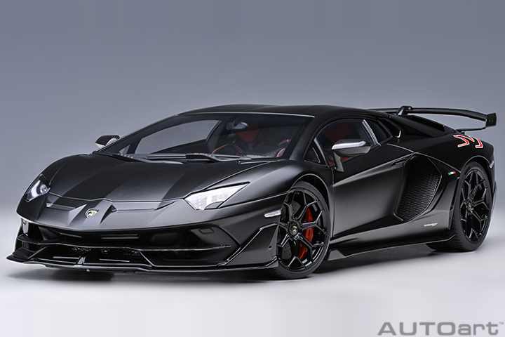 79219 1/18 LAMBORGHINI AVENTADOR SVJ (NERO NEMESIS/MATT BLACK)