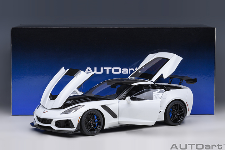 71270 1/18 CHEVROLET CORVETTE C7 ZR1 (ARCTIC WHITE)