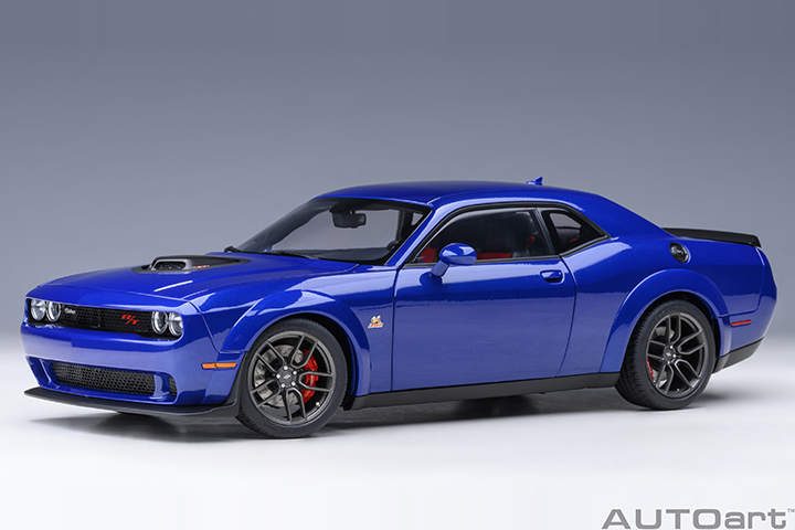 71772 1/18 DODGE CHALLENGER R/T SCAT PACK WIDEBODY 2022 (INDIGO BLUE)