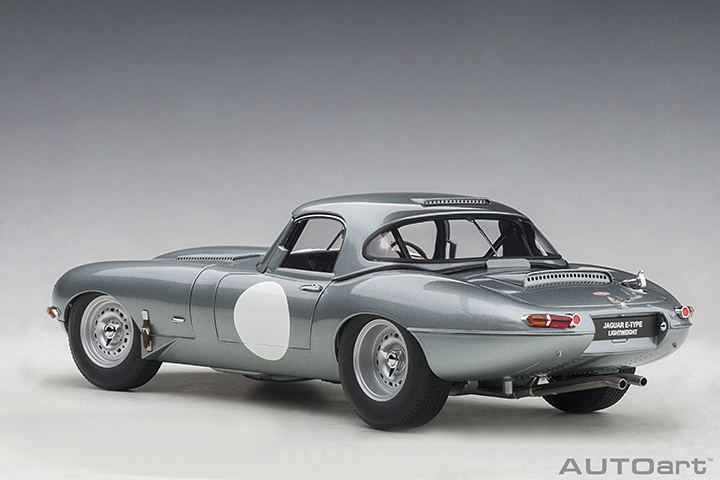 73646 1/18 JAGUAR LIGHTWEIGHT E-TYPE (SILVER)