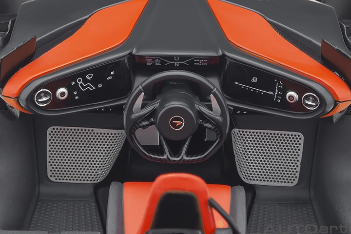 76088 1/18 McLAREN SPEEDTAIL(VOLCANO ORANGE)