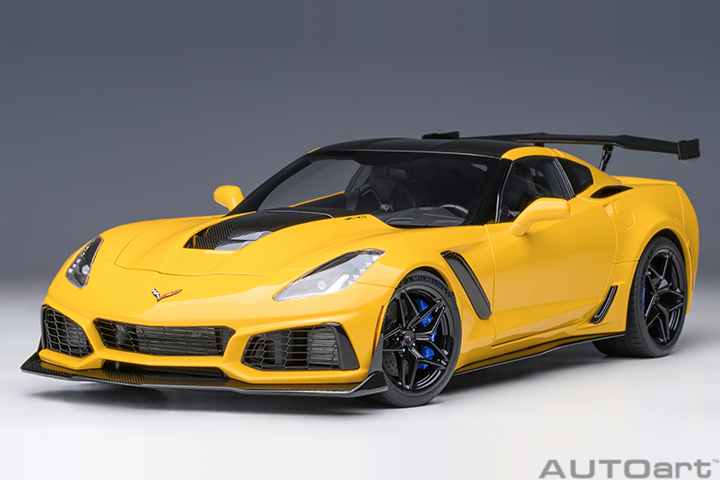 71278 1/18 CHEVROLET CORVETTE C7 ZR1 (CORVETTE RACING YELLOW TINTCOAT)