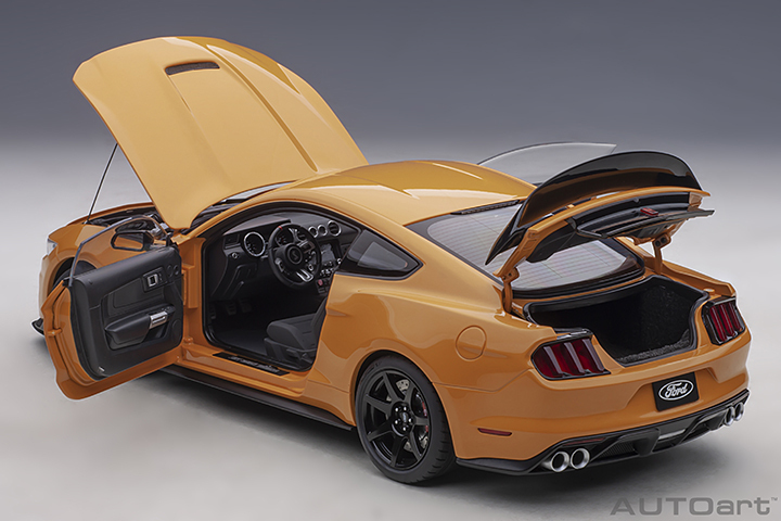 72929  1/18 FORD SHELBY GT-350R  (FURY ORANGE)