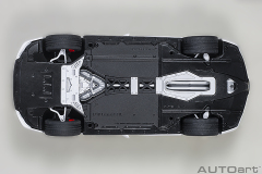 78851 1/18 LEXUS LFA (WHITEST WHITE/CARBON BLACK)