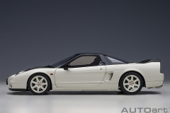 73215 1/18 HONDA NSX-R (NA2)(CHAMPIONSHIP WHITE/BLACK CARBON FIBER VERSION)