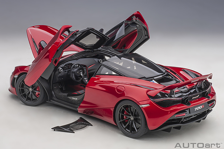 76072 1/18 McLAREN 720S (MEMPHIS RED/METALLIC RED)