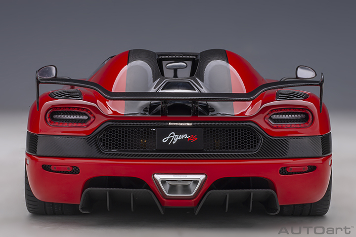 79022 1/18 KOENIGSEGG AGERA RS (CHILLI RED/CARBON BLACK/BLACK ACCENTS)