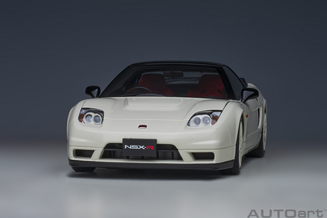 73219 1/18 HONDA NSX-R (NA2)(CHAMPIONSHIP WHITE)