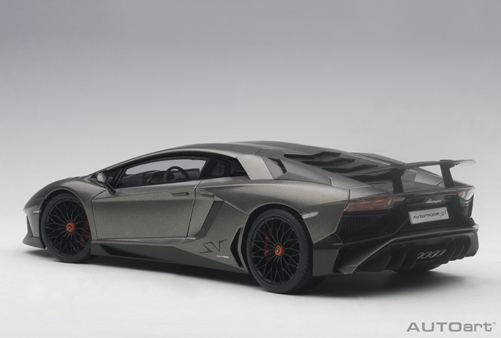 74554 1/18 LAMBORGHINI AVENTADOR LP750-4 SV (GRIGIO TITANS/MATT GREY)