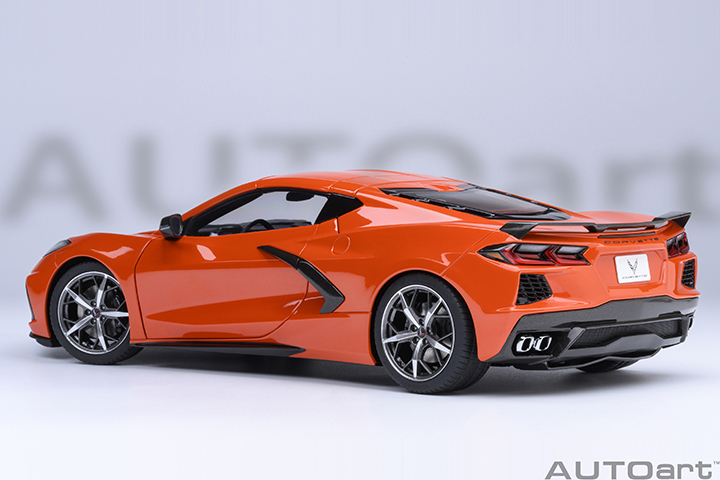 71283 1/18 CHEVROLET CORVETTE C8 STINGRAY Z51 (SEBRING ORANGE)