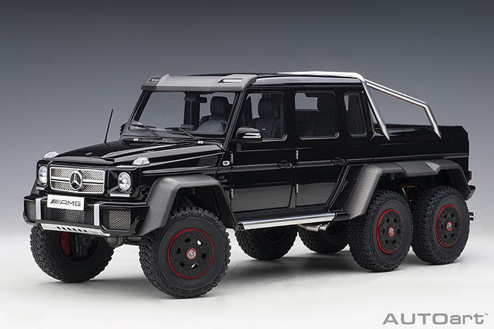 76306 1/18 MERCEDES-BENZ G63 AMG 6x6 (GLOSS BLACK亮光黑)