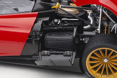 78287 1/18 PAGANI HUAYRA ROADSTER (ROSSO MONZA/RED)