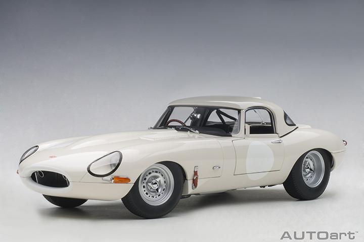 73649 1/18 JAGUAR LIGHTWEIGHT E-TYPE (WHITE)