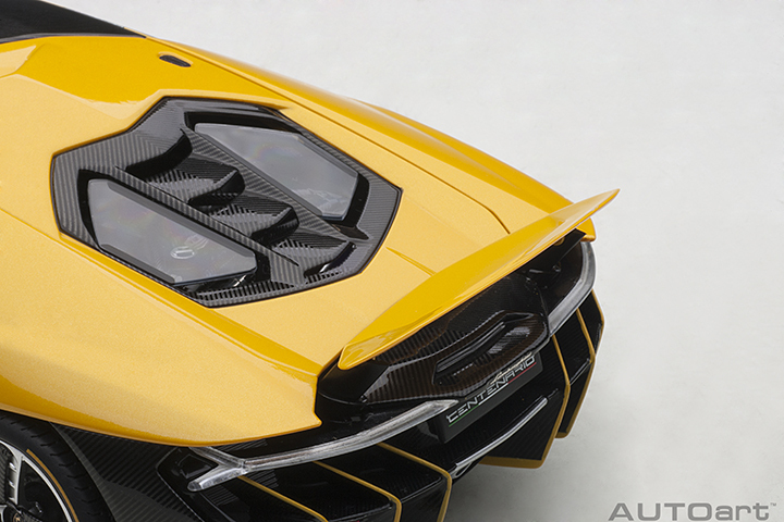 79115 1/18 LAMBORGHINI CENTENARIO (NEW GIALLO ORION/METALLIC YELLOW)