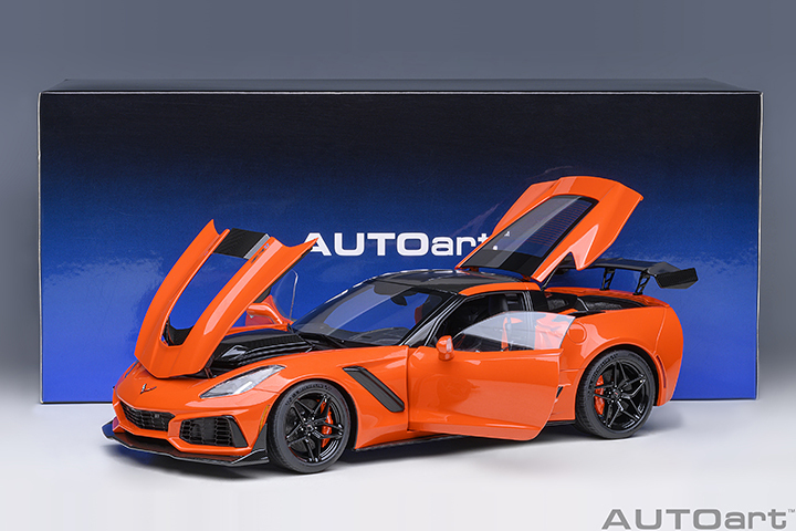 71279 1/18 CHEVROLET CORVETTE C7 ZR1 (SEBRING ORANGE TINTCOAT)