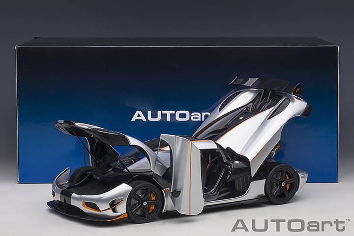 79024 1/18 KOENIGSEGG AGERA RS (MOON SILVER/CARBON BLACK/ORANGE ACCENTS)