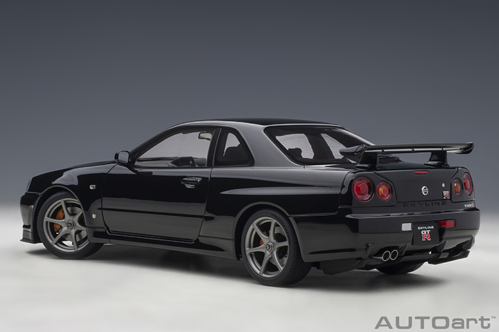 77407 1/18 NISSAN SKYLINE GT-R (R34) V-SPEC II (BLACK PEARL)