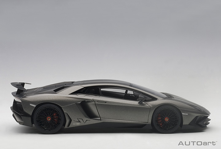 74554 1/18 LAMBORGHINI AVENTADOR LP750-4 SV (GRIGIO TITANS/MATT GREY)