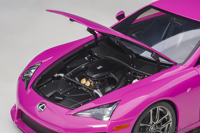 78859 1/18 LEXUS LFA (PASSIONATE PINK)