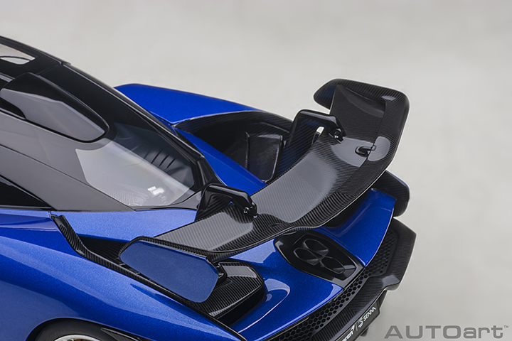 76079 1/18 McLAREN SENNA (TROPHY KYANOS/BLUE)