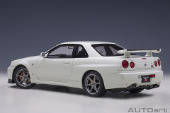 77406 1/18 NISSAN SKYLINE GT-R (R34) V-SPEC II (WHITE PEARL)