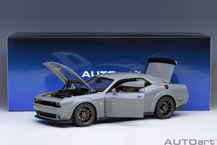 71774 1/18 DODGE CHALLENGER R/T SCAT PACK WIDEBODY 2022 (SMOKE SHOW)