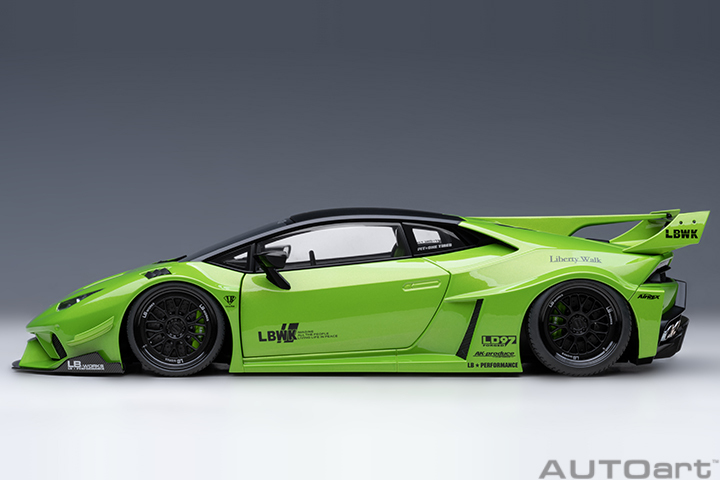 79128 1/18 LIBERTY WALK LB SILHOUETTE WORKS HURACAN GT (PEARL GREEN)