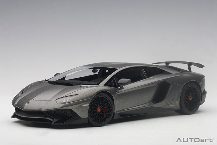 74554 1/18 LAMBORGHINI AVENTADOR LP750-4 SV (GRIGIO TITANS/MATT GREY)