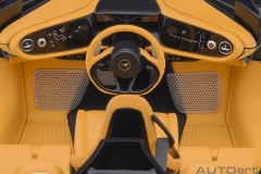 76089 1/18 McLAREN SPEEDTAIL (LANTANA PURPLE)
