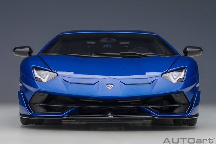 79174 1/18 LAMBORGHINI AVENTADOR SVJ (BLU NETHUNS/METALLIC BLUE)