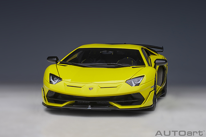 79175 1/18 LAMBORGHINI AVENTADOR SVJ  (GIALLO TENERIFE/PEARL YELLOW)