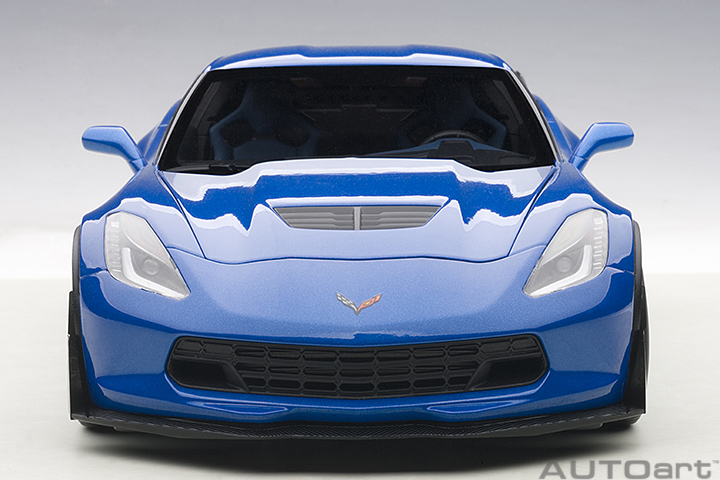 71265  1/18 CHEVROLET CORVETTE C7 Z06 (LAGUNA BLUE TINTCOAT)