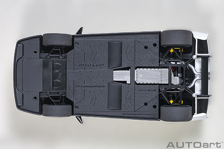 79149 1/18 LAMBORGHINI DIABLO SV-R (IMPACT WHITE)