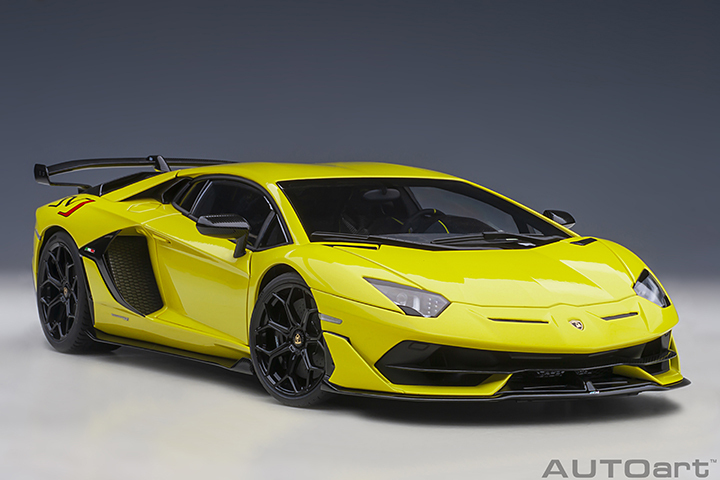 79175 1/18 LAMBORGHINI AVENTADOR SVJ  (GIALLO TENERIFE/PEARL YELLOW)