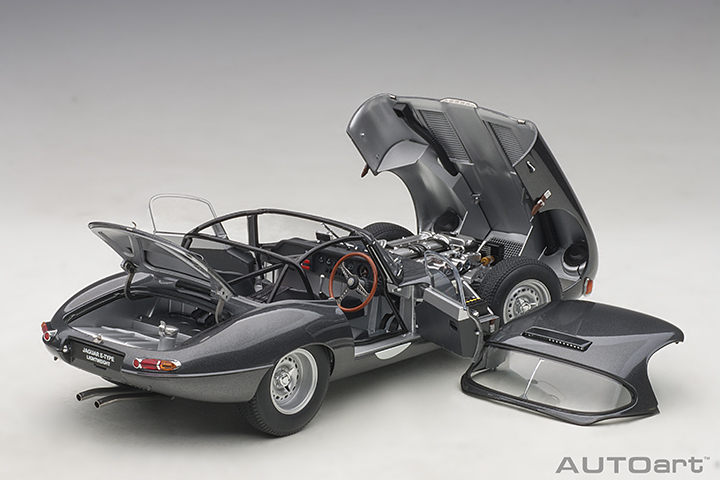 73647 1/18 JAGUAR LIGHTWEIGHT E-TYPE (DARK GREY)