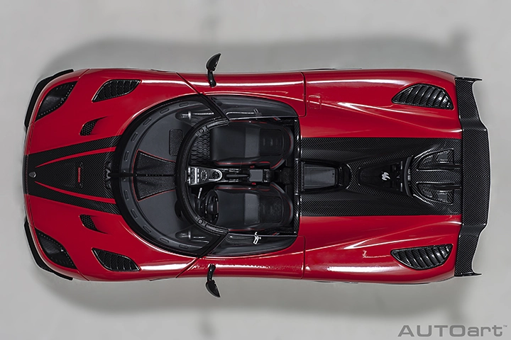 Koenigsegg Agera RS - Chilli Red / Carbone Avec Des Accents Noirs Autoart 118 79022