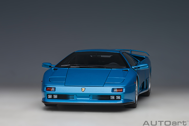 79156 1/18 LAMBORGHINI DIABLO SE30 (BLU SIRENA/METALLIC BLUE)