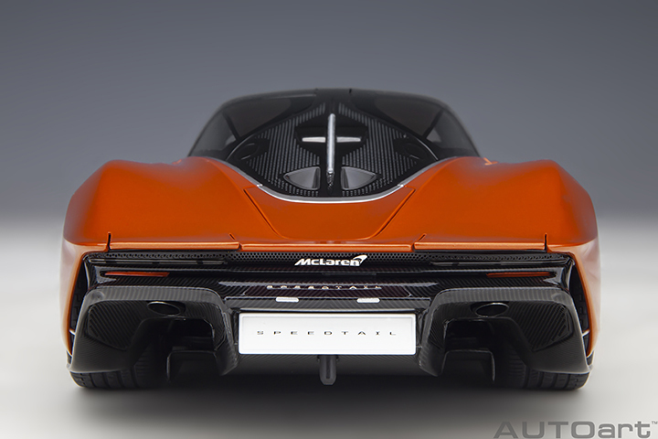 76088 1/18 McLAREN SPEEDTAIL(VOLCANO ORANGE)