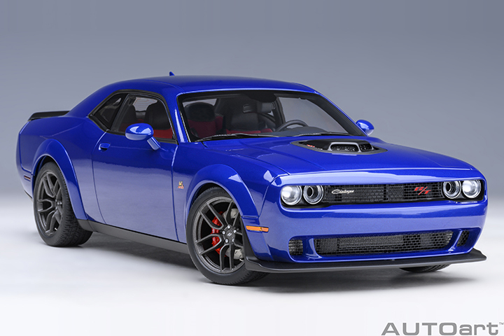 71772 1/18 DODGE CHALLENGER R/T SCAT PACK WIDEBODY 2022 (INDIGO BLUE)