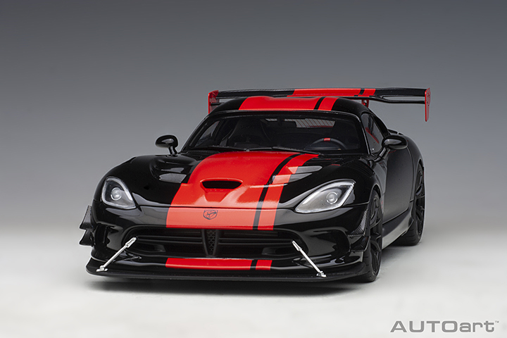 71732 1/18 DODGE VIPER 1:28 EDITION ACR 2017 (BLACK W/ RED STRIPES)